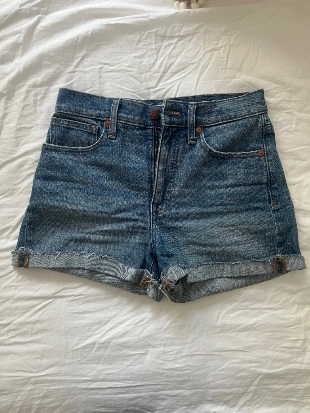 Madewell High-Rise Denim Shorts Size 25 Cuffed Distressed Blue